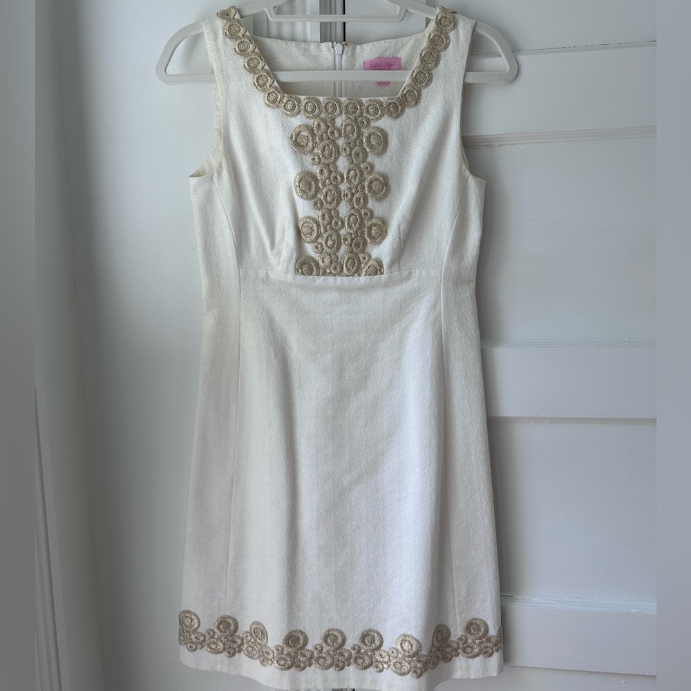 Lily Pulitzer White Dress with Metallic Appliqué at neck and hem, size 4